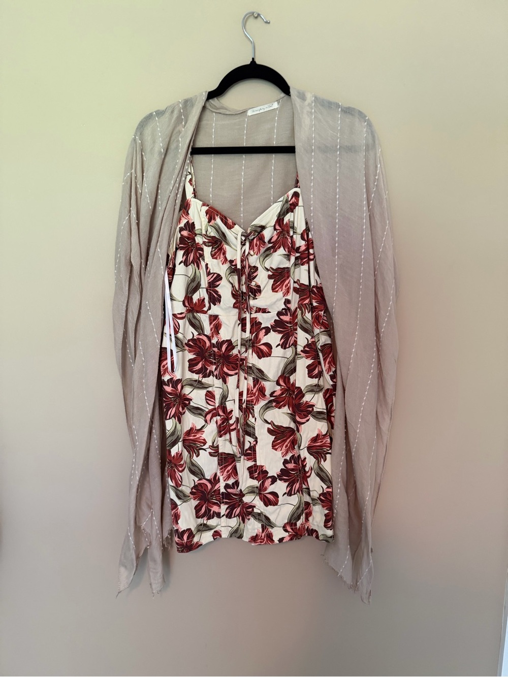 GBG Los Angeles Floral-Print Cream Slip with Pink and Red Accents
